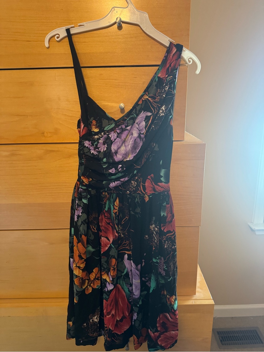 Black Stretch Floral one shoulder V-Neck Sleeveless Dress XL never worn